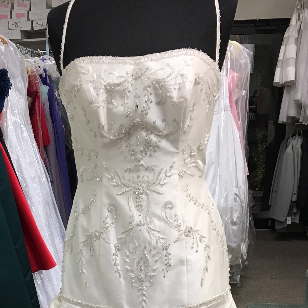 Moonlight E1761 Bridal Pure Silk Wedding Gown